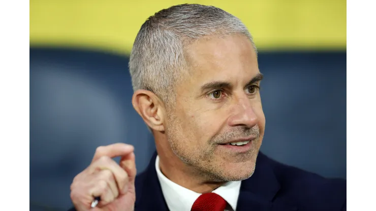 Sylvinho é muito elogiado por corinthianos. Foto: Linnea Rheborg/Getty Images