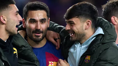 Barcelona coloca titular absoluto de Hansi Flick à venda e espera por ofertas.