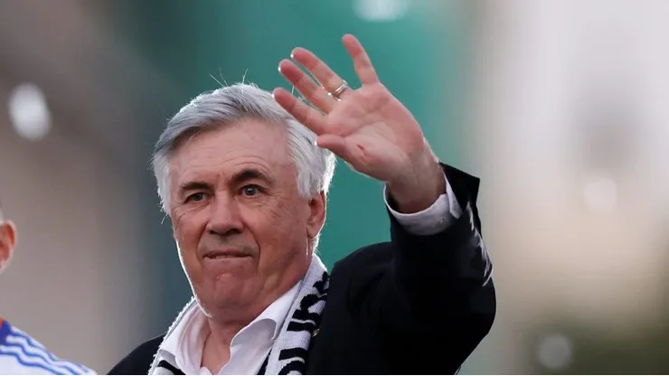 Ancelotti dá tchau para campeão no Real Madrid. Foto: Gonzalo Arroyo Moreno/Getty Images