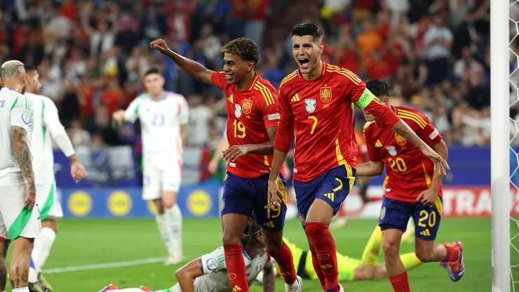 Jogadores da Espanha comemorando gol pela Euro 2024