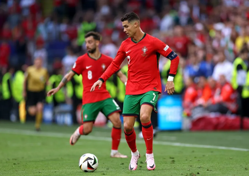Cristiano Ronaldo com a camisa de Portugal. (Photo by Lars Baron/Getty Images)