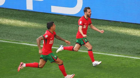 Bernardo Silva comemorando gol