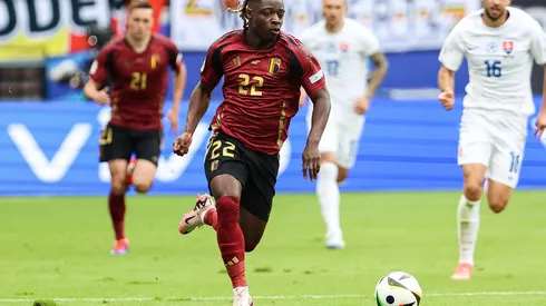 Doku em partida da Bélgica contra a Eslováquia, na estreia das seleções pela Eurocopa. (Eibner-Pressefoto / Alamy Stock Photo) GER, Belgium (BEL) vs. Slovakia (SVK), Fussball Europameisterschaft, UEFA EURO 2024, Gruppe E, 1. Spieltag, 17.06.2024 DFB/DFL REGULATIONS PROHIBIT ANY USE OF PHOTOGRAPHS AS IMAGE SEQUENCES AND/OR QUASI-VIDEO Foto: Eibner-Pressefoto/Roger Buerke