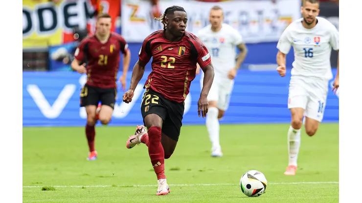 Doku em partida da Bélgica contra a Eslováquia, na estreia das seleções pela Eurocopa. (Eibner-Pressefoto / Alamy Stock Photo) GER, Belgium (BEL) vs. Slovakia (SVK), Fussball Europameisterschaft, UEFA EURO 2024, Gruppe E, 1. Spieltag, 17.06.2024 DFB/DFL REGULATIONS PROHIBIT ANY USE OF PHOTOGRAPHS AS IMAGE SEQUENCES AND/OR QUASI-VIDEO Foto: Eibner-Pressefoto/Roger Buerke
