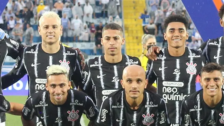 Na foto: gabriel pereira, róger guedes, mosquito, fábio santos, du queiroz. foto: rodrigo coca/agÊncia corinthians