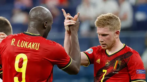 Lukaku e De Bruyne juntos na Bélgica. Foto: Anatoly Maltsev - Pool/Getty Images