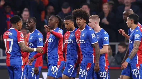 Michael Olise é pretendido por Chelsea e Manchester United, ambos da Premier League. (Photo by Alex Pantling/Getty Images)