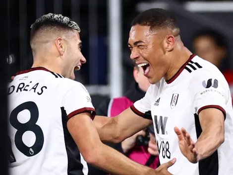 Grêmio abre conversas com o atacante Carlos Vinicius, do Fulham