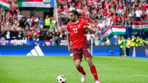 Ricardo Rodriguez em ação pela Suíça na partida contra a Hungria. (Eibner-Pressefoto / Alamy Stock Photo) Foto: Eibner-Pressefoto/Michael Memmler