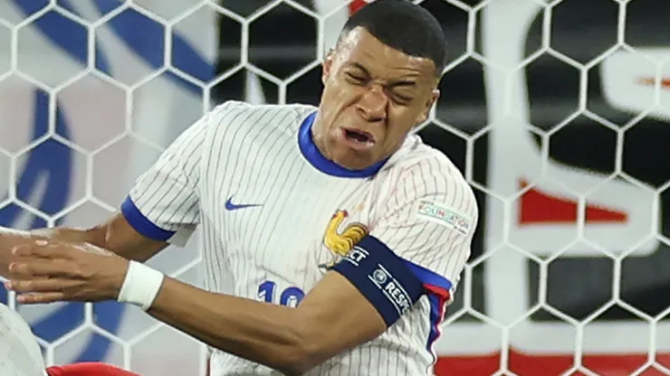 Mbappé se machucou logo no 1º jogo da Euro 2024 (Foto: Kevin C. Cox/Getty Images)