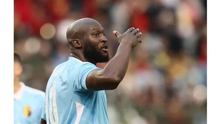 Lukaku comemora seu gol pela Bélgica no amistoso contra Luxemburgo do dia 8 de junho. (Belga News Agency / Alamy Stock Photo)