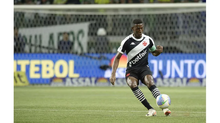Léo Pelé, do Vasco, em ação contra o Palmeiras na rodada passada. (Associated Press / Alamy Stock Photo)