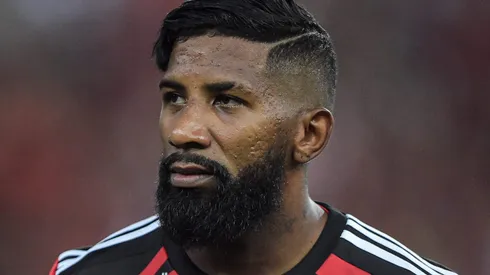 Gigante do Brasileirão quer fechar a contratação do lateral Rodinei, ex-Flamengo.