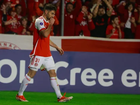 Internacional: Alario volta após problema no ombro