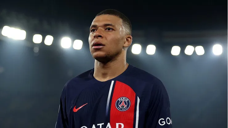 Kylian Mbappé saiu do PSG e a primeira contratação do clube surpreendeu.
