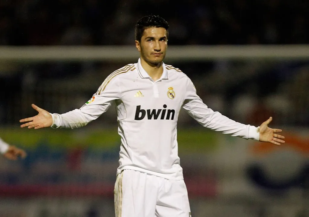 Nuri Sahin com a camisa do Real Madrid (Foto: Angel Martinez/Getty Images)