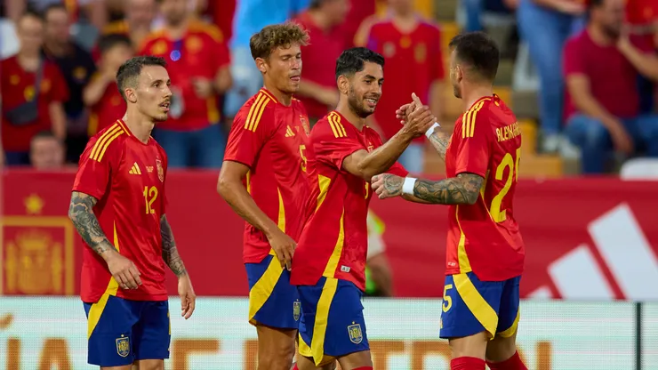 Atacante que vai disputar a Euro foi oferecido ao Barcelona (Foto: Fran Santiago/Getty Images)