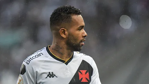 Alex Teixeira em partida pelo Vasco