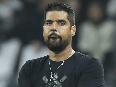 Corinthians prepara saída de António Oliveira e mira Vojvoda