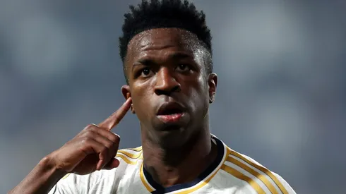 Real Madrid toma decisão de última hora sobre a venda de Vinicius Júnior ao PSG (Photo by Yasser Bakhsh/Getty Images)