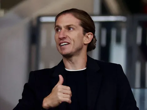 Filipe Luís pula de alegria após reunião e assume sub-20 do Flamengo no Carioca