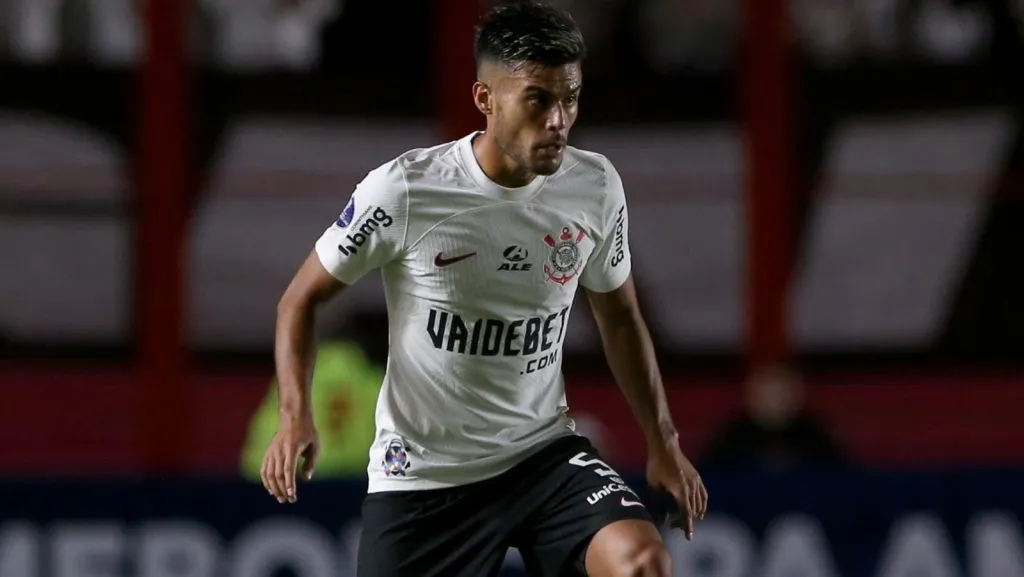 Fausto Vera pelo Corinthians em 2024. – (Photo by Daniel Jayo/Getty Images)