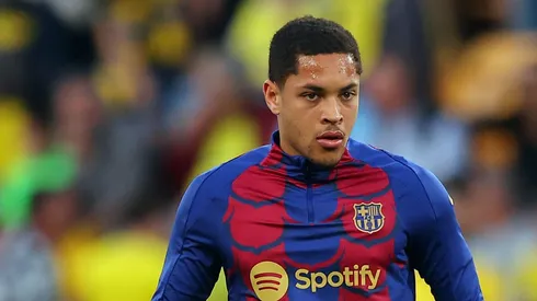 Barcelona: Flick não quer, mas Vitor Roque pode fechar com um dos maiores clubes do mundo.