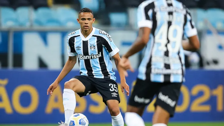 Vanderson, em partida pelo Grêmio