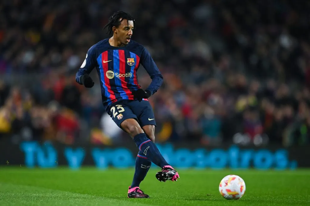 Koundé interessa aos sheiks. Foto: David Ramos/Getty Images