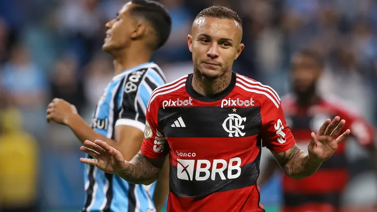 Atacante projetou gol no duelo entre as duas equipes IFoto: Pedro H. Tesch/Getty Images)