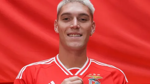 Rival do Corinthians pode fechar o empréstimo de Benjamín Rollheiser junto ao Benfica. (Foto: Divulgação/Benfica)