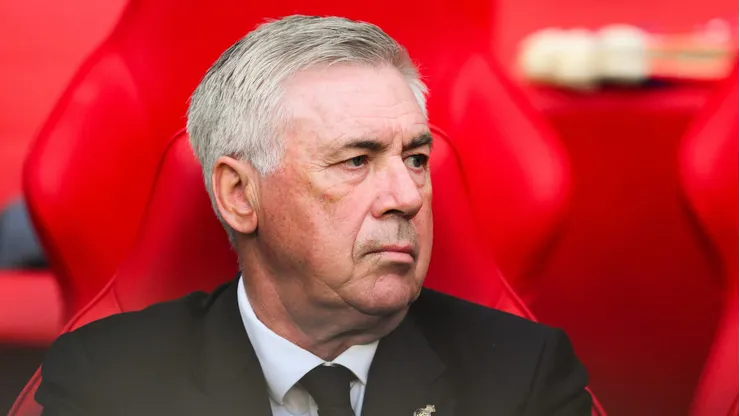 Não joga mais com Ancelotti: Real Madrid coloca atacante à venda e aguarda oferta.