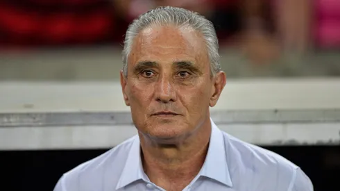 Tite deve procurar soluções dentro do elenco do Flamengo. Foto: Thiago Ribeiro/AGIF