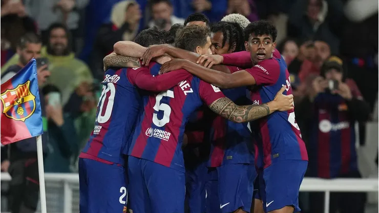 Barcelona quer trocar três jogadores do elenco por um dos grandes atacantes do futebol espanhol.