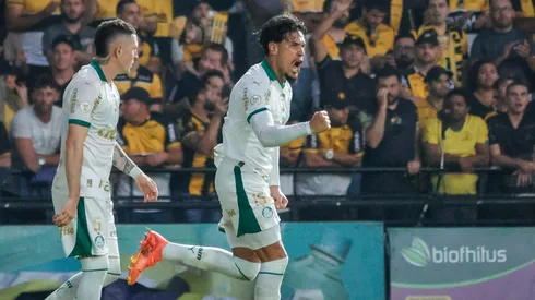 Gustavo Gómez marca seu 37º com a camisa do Palmeiras
