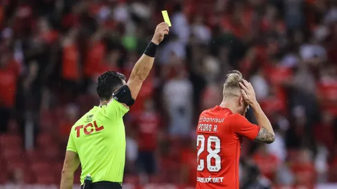 Diretor do Internacional reclama de decisões da CBF nos jogos do Internacional.