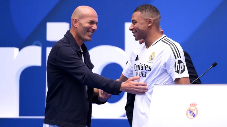 Jogador francês pode acabar pintando no Real Madrid após recomendação de Zidane.