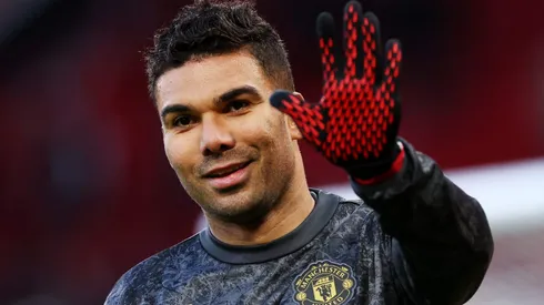 Casemiro é procurado e sinaliza positivo para trocar o Manchester United por outra grande potência. (Photo by Alex Livesey/Getty Images)