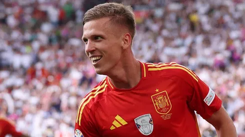 Dani Olmo comemora durante a Eurocopa (Photo by Alex Livesey/Getty Images)