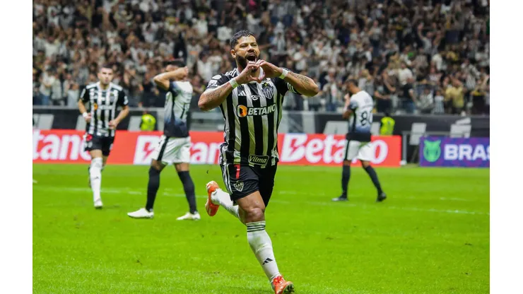 Hulk comemora um de seus gols, na vitória do Atlético-MG sobre o Corinthians, no Brasileirão. (Sipa US / Alamy Stock Photo)