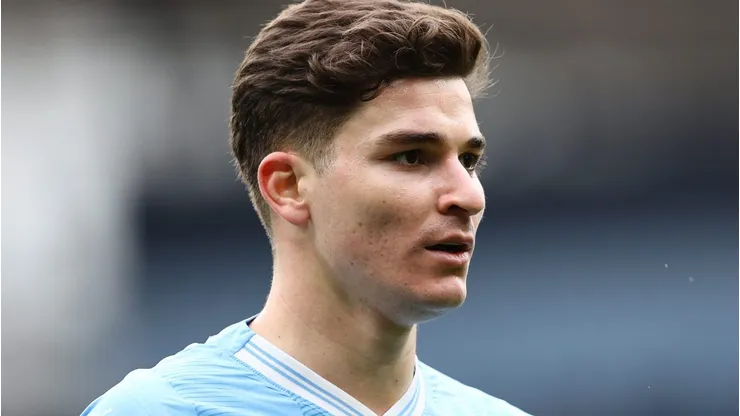 Manchester City Grande rival do Real Madrid encaminha a contratação de Julián Álvarez (Photo by Matt McNulty/Getty Images)