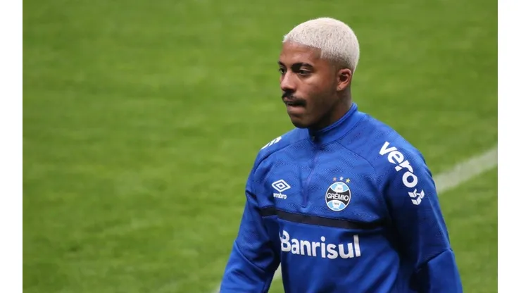 Jean Pyerre, ex-Grêmio, deixa aposentadoria de lado e pode assinar com grande clube da Serie A; Espanha e Rússia também de olho