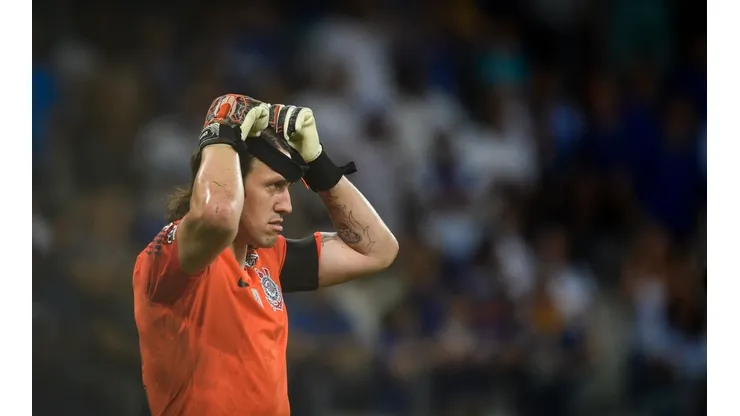 Cássio deu uma "bronca" em Cleber Machado por causa de defesa no chute de Diego Souza