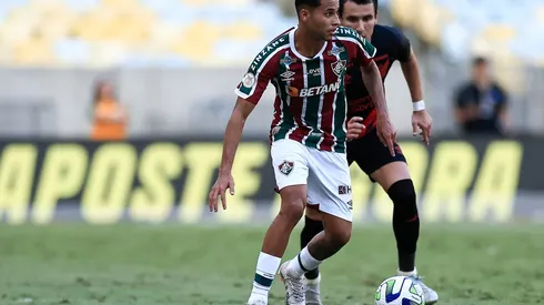 Gigantes europeus disputam pela contratação de Alexsander, do Fluminense