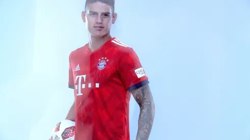 FC Bayern Muenchen And Paulaner Photo Session