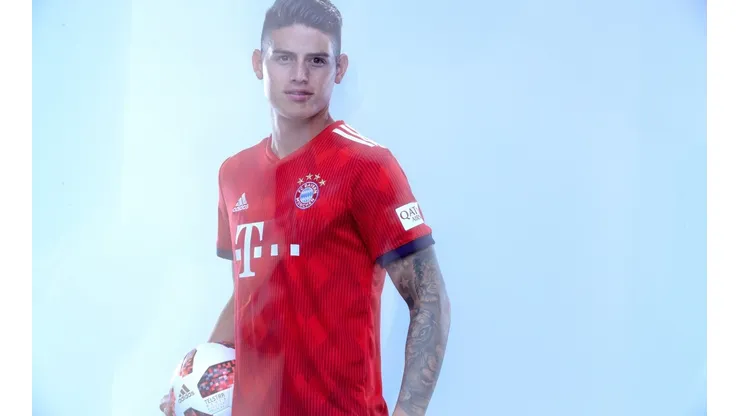FC Bayern Muenchen And Paulaner Photo Session