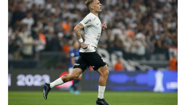 Roger Guedes pediu a permanência de Fernando Lázaro