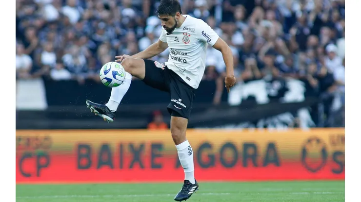 Gigante brasileiro pode atravessar Corinthians e fechar com Bruno Méndez; Renovação com o Timão está travada
