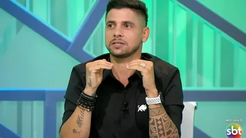 Ex-jogador Cicinho crava que dois gigantes vão cair no brasileirão