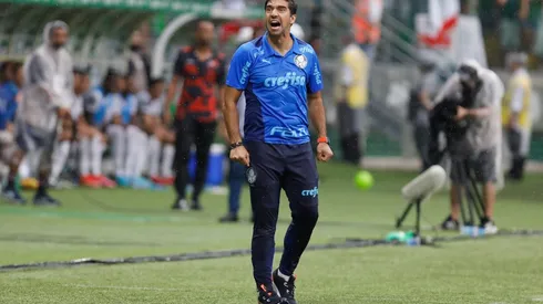 Substituto de Danilo tem prazo para chegar e Abel Ferreira fica sabendo